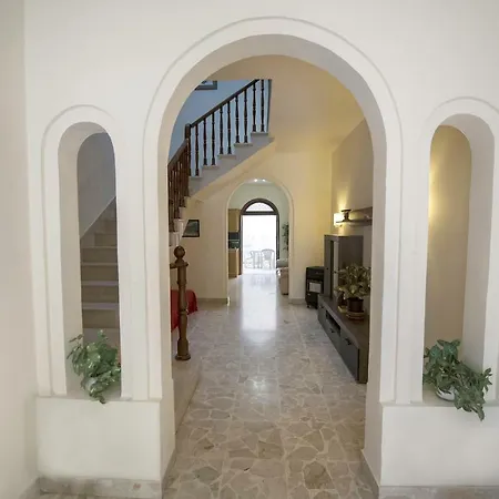 K85 - Large Private House Is-Swieqi